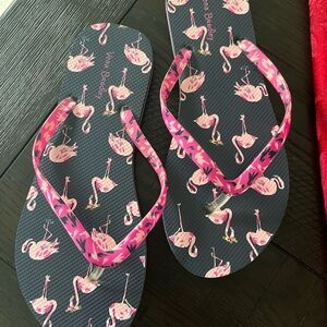 Vera Bradley Women's Flamingo Fiesta Navy/Pink Flip Flops